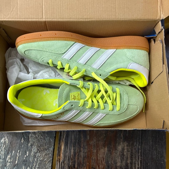 Adidas Handball Spezial Women’s 8 Green Gum Sole New w/ Box - Picture 6 of 6